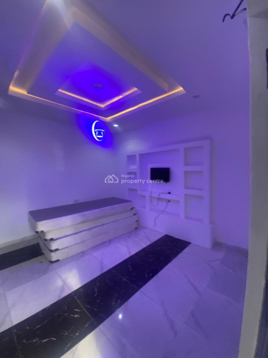 Luxuriously Mini Flat / Apartment with Excellent Finishing, No. 1b, Segun Street, Abijo, Lekki, Lagos, Mini Flat (room and Parlour) for Rent