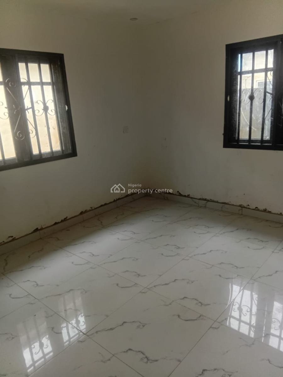 Luxuriously Spacious Self Contain Flat with Excellent Finishing, 13 a Femi Street Sangotedo , Femi Court., Aiyeteju Town, Ibeju Lekki, Lagos, Self Contain (single Rooms) for Rent