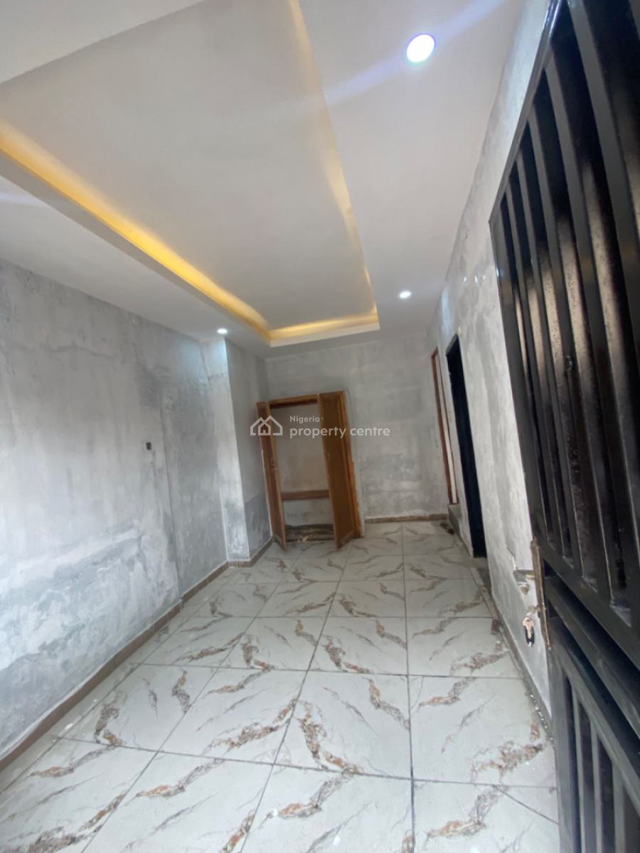 Luxuriously Spacious Self Contain Flat, 13 a Femi Street Sangotedo , Femi Court., Sangotedo, Ajah, Lagos, Self Contain (single Rooms) for Rent