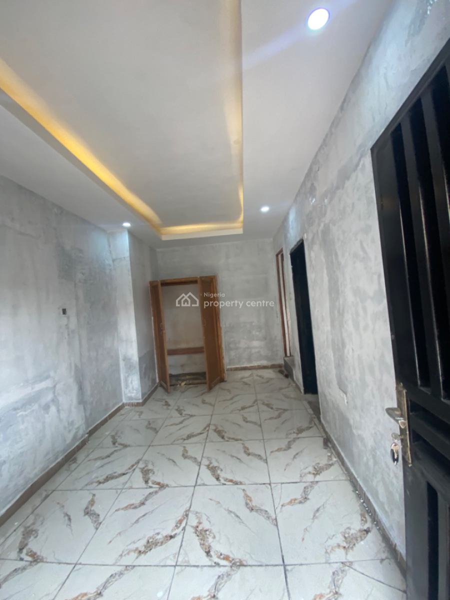 Luxuriously Spacious Self Contain Flat, 13 a Femi Street Sangotedo , Femi Court., Sangotedo, Ajah, Lagos, Self Contain (single Rooms) for Rent