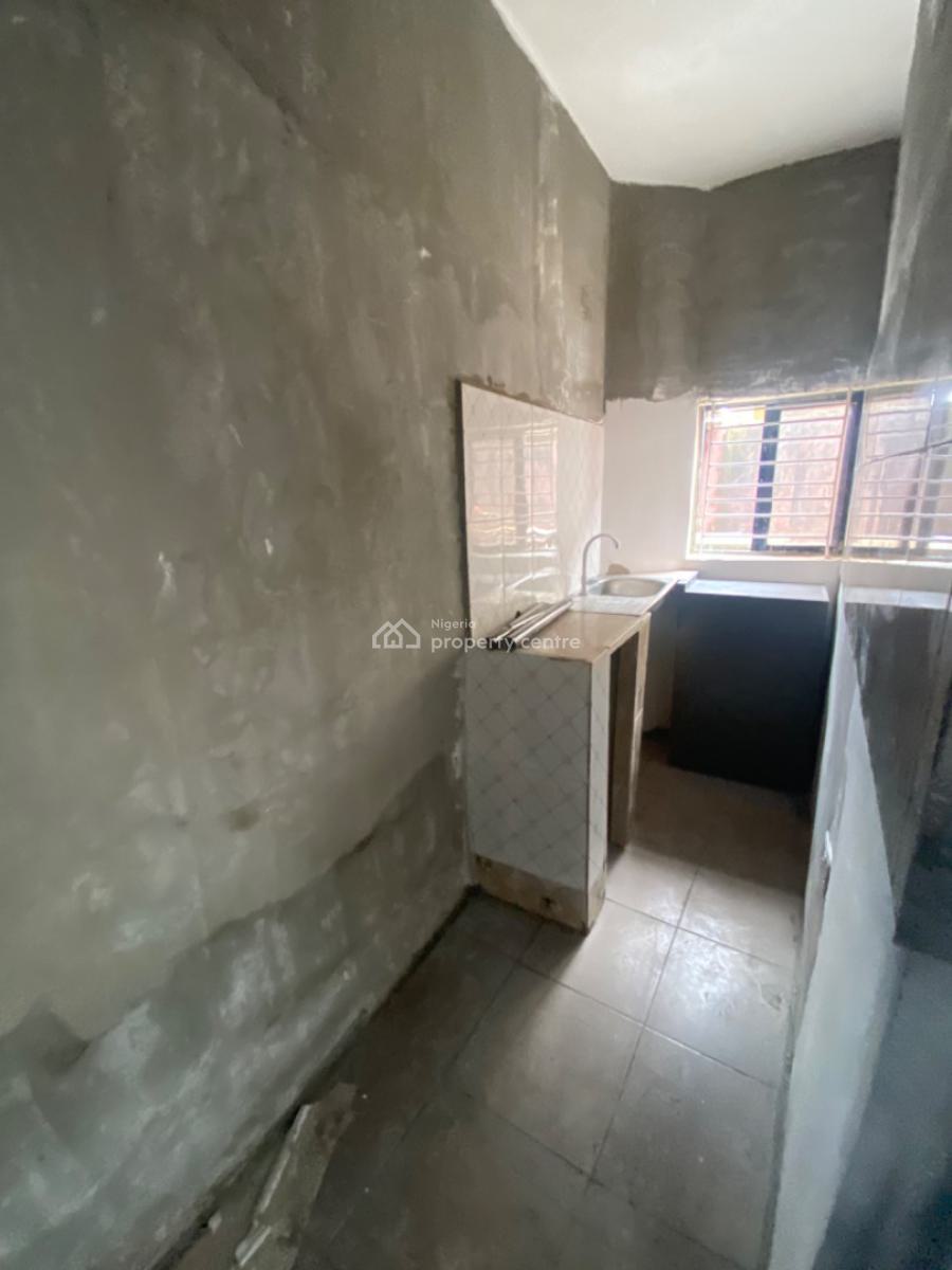Luxuriously Spacious Self Contain Flat, 13 a Femi Street Sangotedo , Femi Court., Sangotedo, Ajah, Lagos, Self Contain (single Rooms) for Rent