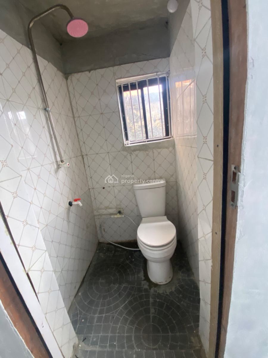 Luxuriously Spacious Self Contain Flat, 13 a Femi Street Sangotedo , Femi Court., Sangotedo, Ajah, Lagos, Self Contain (single Rooms) for Rent