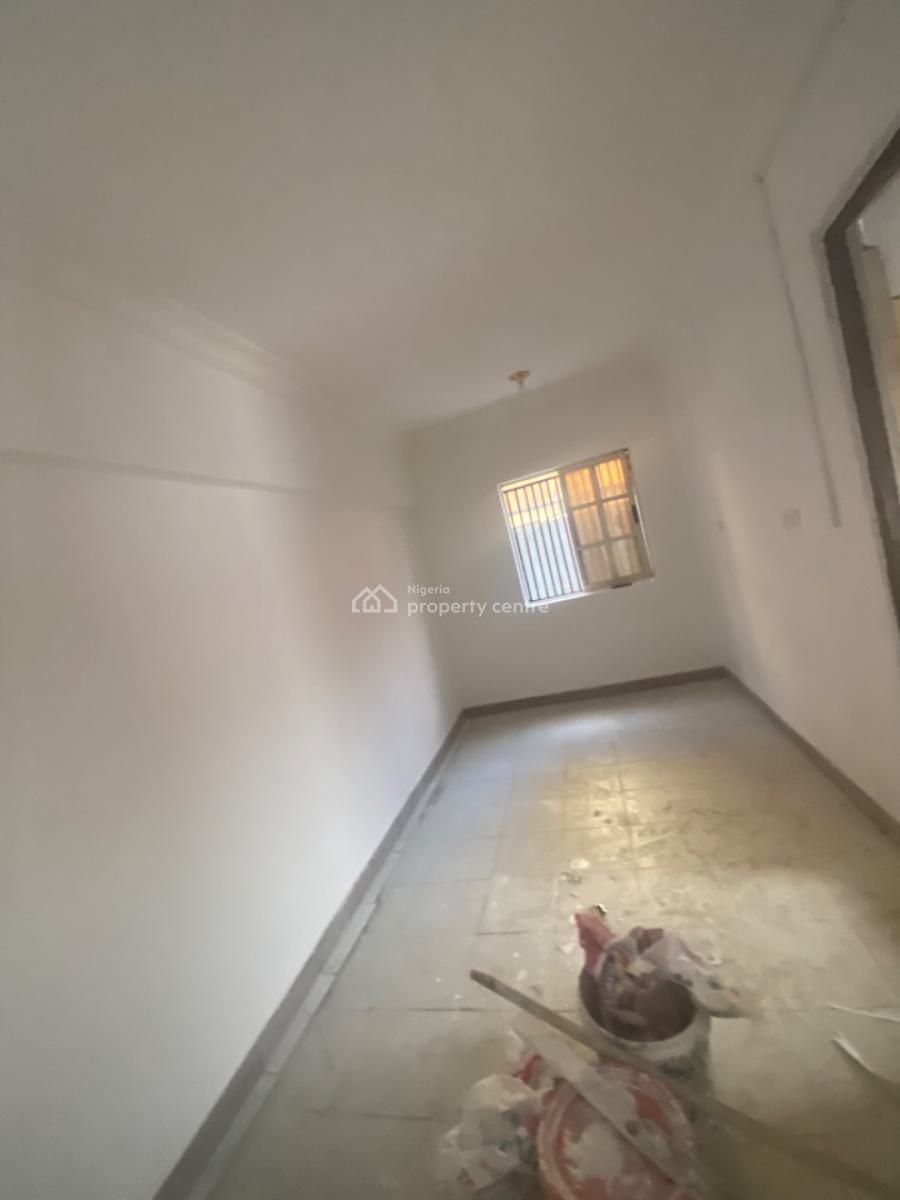 Luxuriously Spacious Self Contain Flat, 13 a Femi Street , Femi Court., Sangotedo, Ajah, Lagos, Self Contain (single Rooms) for Rent