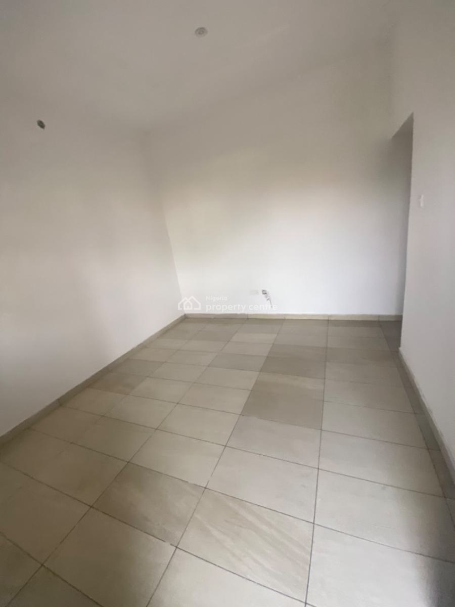 Luxuriously Spacious Nice  Mini Flat with Excellent Finishing, 13 a Femi Street , Femi Court, Sangotedo, Ajah, Lagos, Mini Flat (room and Parlour) for Rent