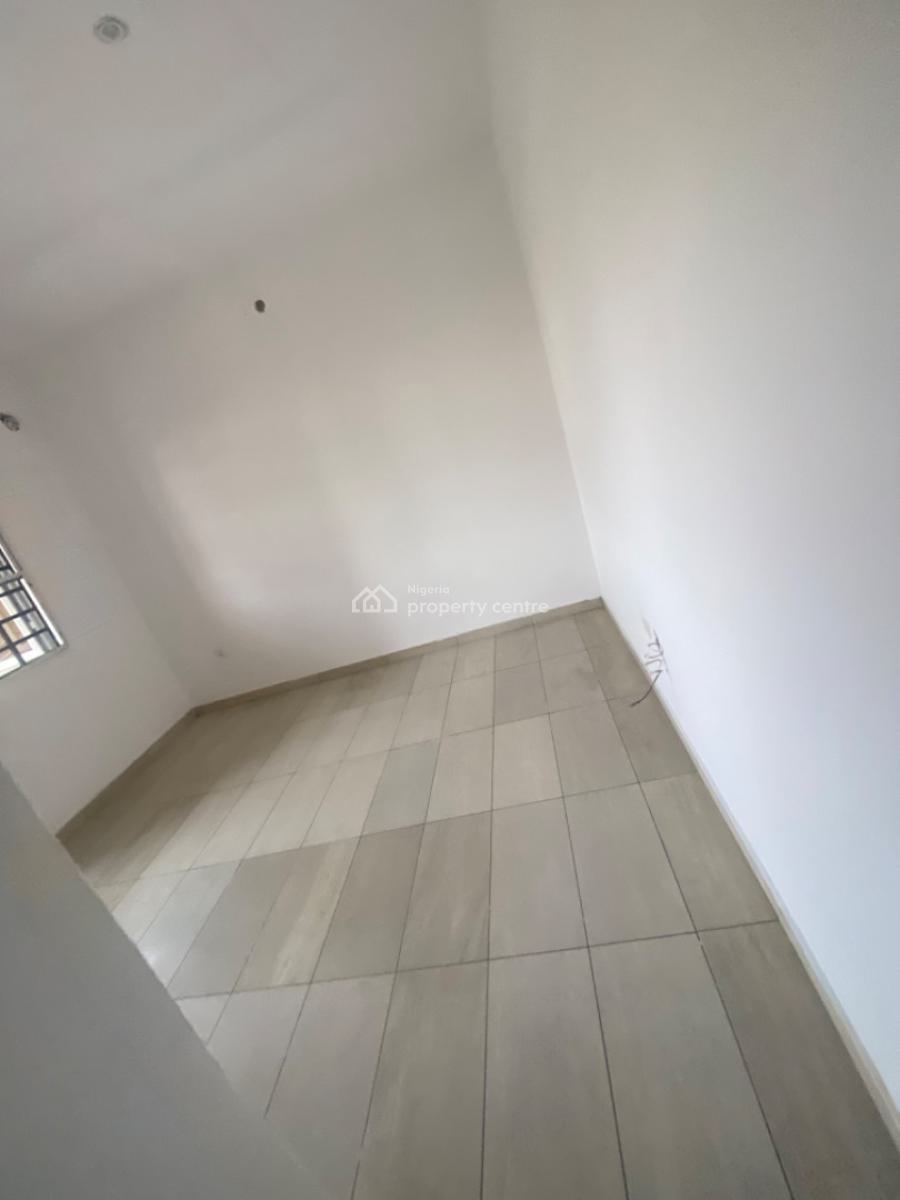 Luxuriously Spacious Nice  Mini Flat with Excellent Finishing, 13 a Femi Street , Femi Court, Sangotedo, Ajah, Lagos, Mini Flat (room and Parlour) for Rent