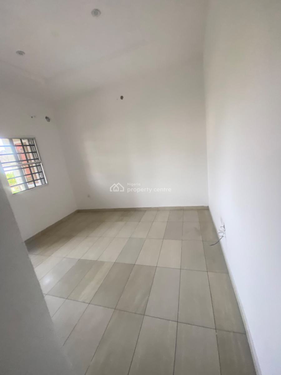 Luxuriously Spacious Nice  Mini Flat with Excellent Finishing, 13 a Femi Street , Femi Court, Sangotedo, Ajah, Lagos, Mini Flat (room and Parlour) for Rent