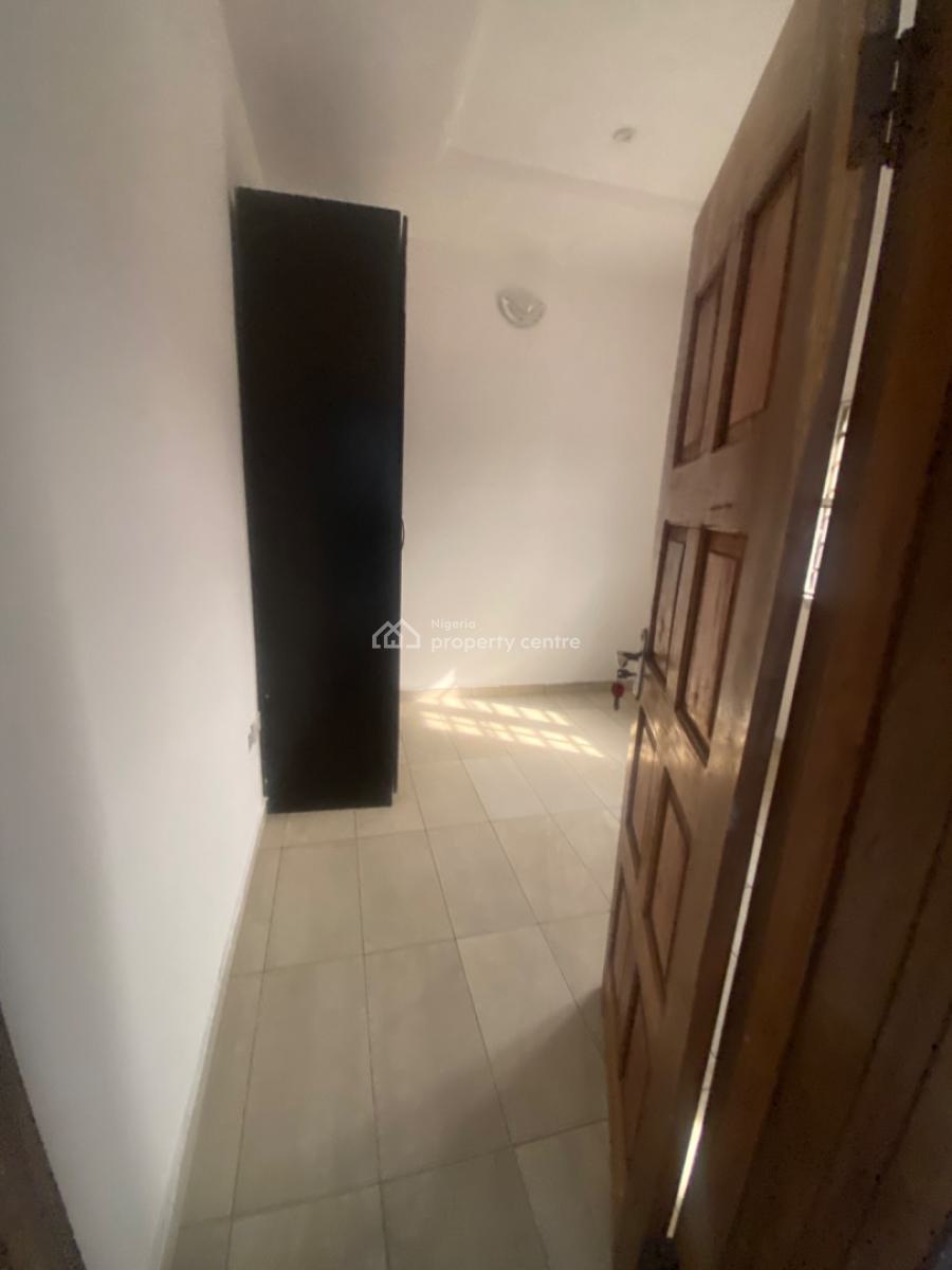 Luxuriously Spacious Nice  Mini Flat with Excellent Finishing, 13 a Femi Street , Femi Court, Sangotedo, Ajah, Lagos, Mini Flat (room and Parlour) for Rent