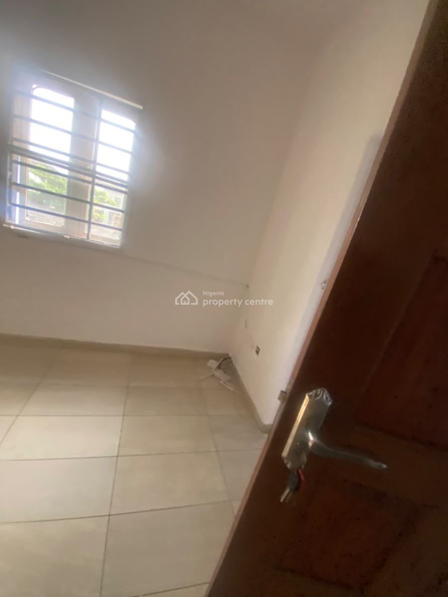 Luxuriously Spacious Nice  Mini Flat with Excellent Finishing, 13 a Femi Street , Femi Court, Sangotedo, Ajah, Lagos, Mini Flat (room and Parlour) for Rent