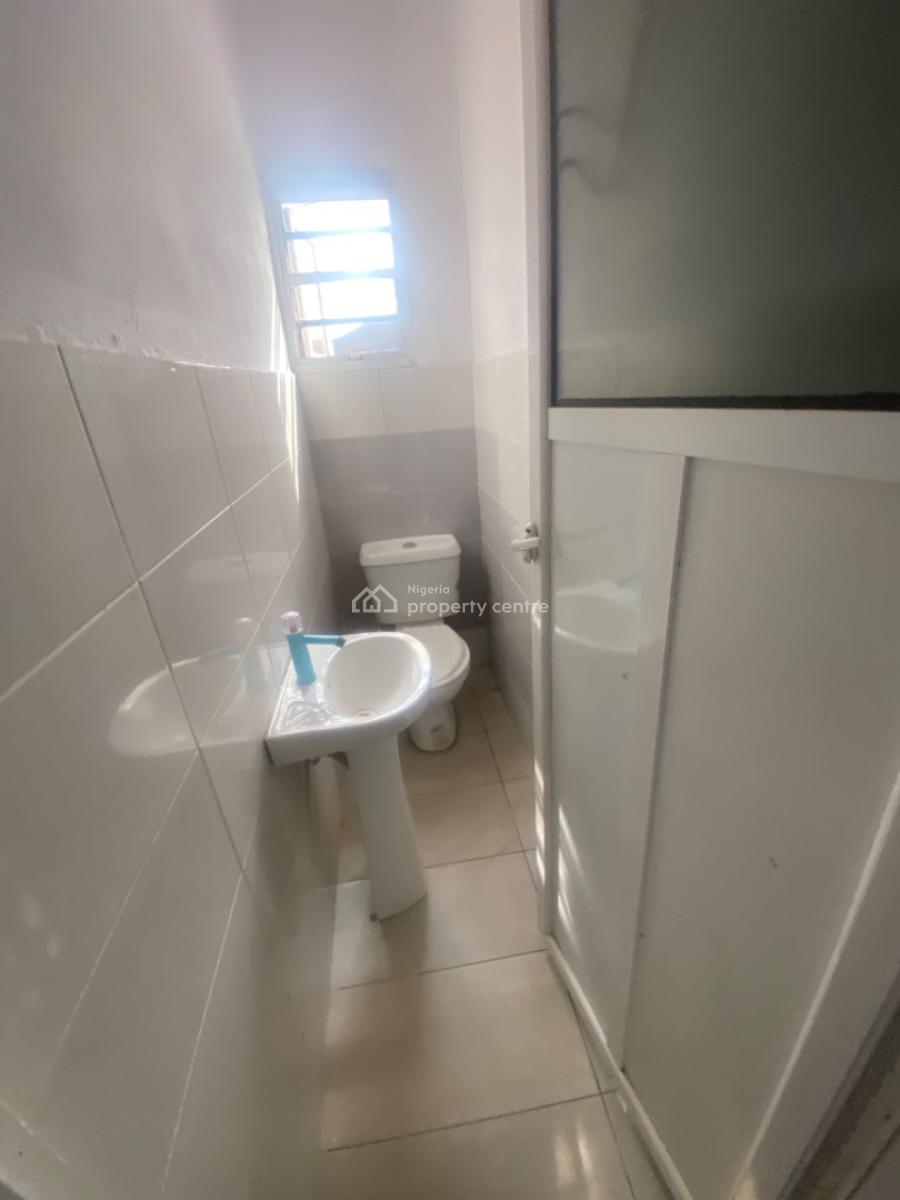 Luxuriously Spacious Nice  Mini Flat with Excellent Finishing, 13 a Femi Street , Femi Court, Sangotedo, Ajah, Lagos, Mini Flat (room and Parlour) for Rent