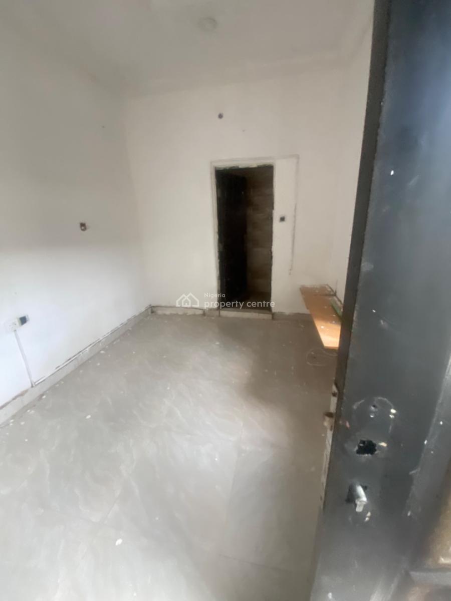 Luxuriously Spacious Nice  Self Contain with Excellent Finishing, 13 a Femi Street , Femi Court Sangotedo, Sangotedo, Ajah, Lagos, Self Contain (single Rooms) for Rent