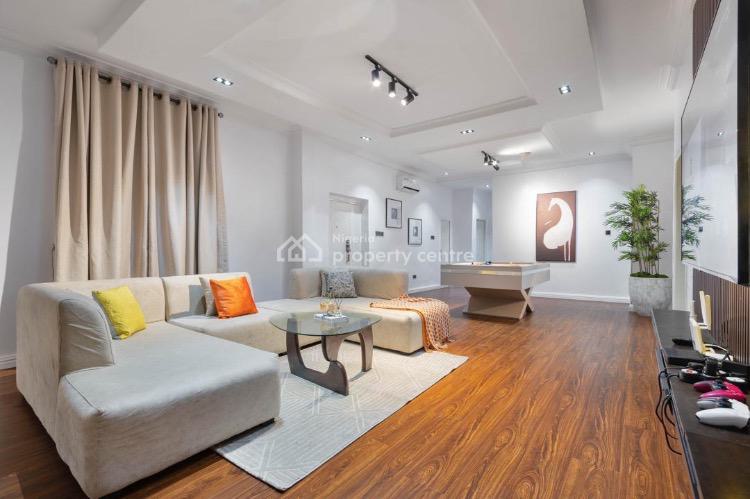 Luxury 3 Bedrooms, Off Admiralty, Lekki Phase 1, Lekki, Lagos, Flat / Apartment Short Let