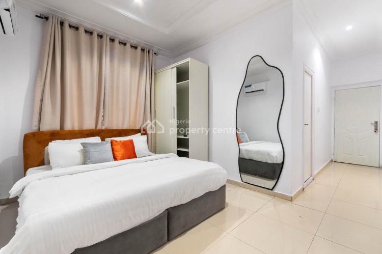 Luxury 3 Bedrooms, Off Admiralty, Lekki Phase 1, Lekki, Lagos, Flat / Apartment Short Let