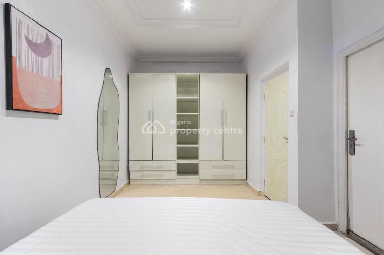 Luxury 3 Bedrooms, Off Admiralty, Lekki Phase 1, Lekki, Lagos, Flat / Apartment Short Let