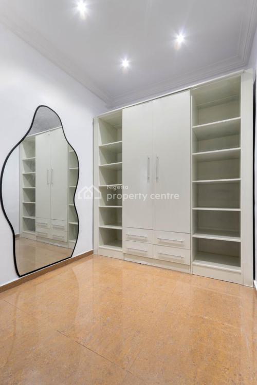 Luxury 3 Bedrooms, Off Admiralty, Lekki Phase 1, Lekki, Lagos, Flat / Apartment Short Let