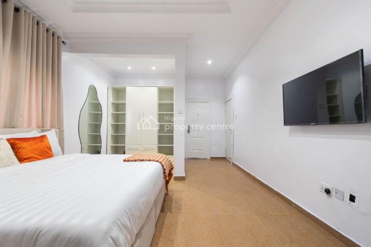 Luxury 3 Bedrooms, Off Admiralty, Lekki Phase 1, Lekki, Lagos, Flat / Apartment Short Let