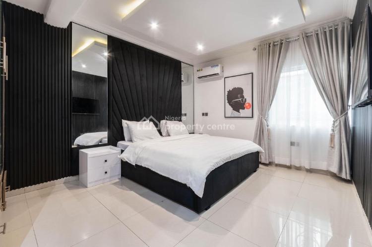 Luxury 2 Bedrooms Apartment, Off Admiralty, Lekki Phase 1, Lekki, Lagos, Flat / Apartment Short Let