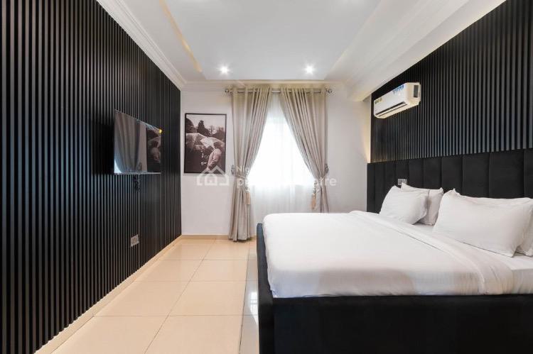 Luxury 2 Bedrooms Apartment, Off Admiralty, Lekki Phase 1, Lekki, Lagos, Flat / Apartment Short Let