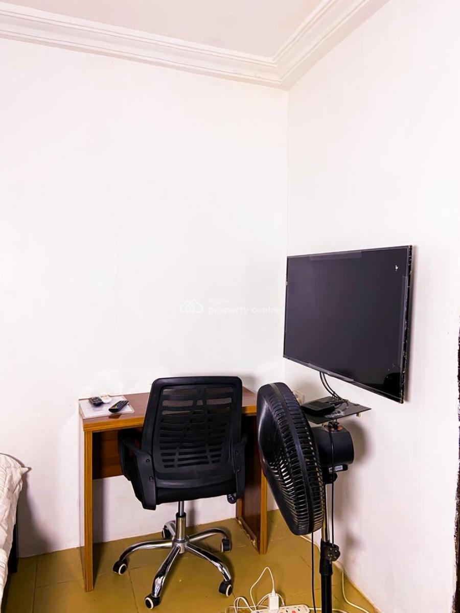 Self Contain Apartment, No. 5, Epe Close, Off Sokoto Street, Area 1, Garki, Abuja, Self Contain (single Rooms) Short Let