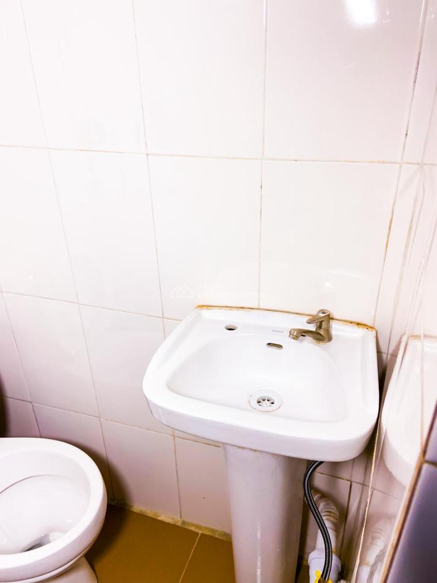 Self Contain Apartment, No. 5, Epe Close, Off Sokoto Street, Area 1, Garki, Abuja, Self Contain (single Rooms) Short Let