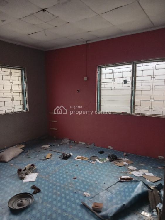 a Bedroom in a Flat, Awolowo, Old Bodija, Ibadan, Oyo, Self Contain (single Rooms) for Rent