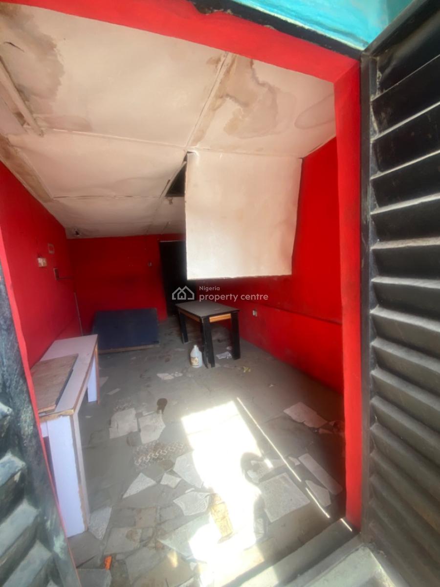 Luxuriously Spacious Shop with Excellent Finishing, 13a, Segun Street, Sangotedo, Ajah, Lagos, Shop for Rent