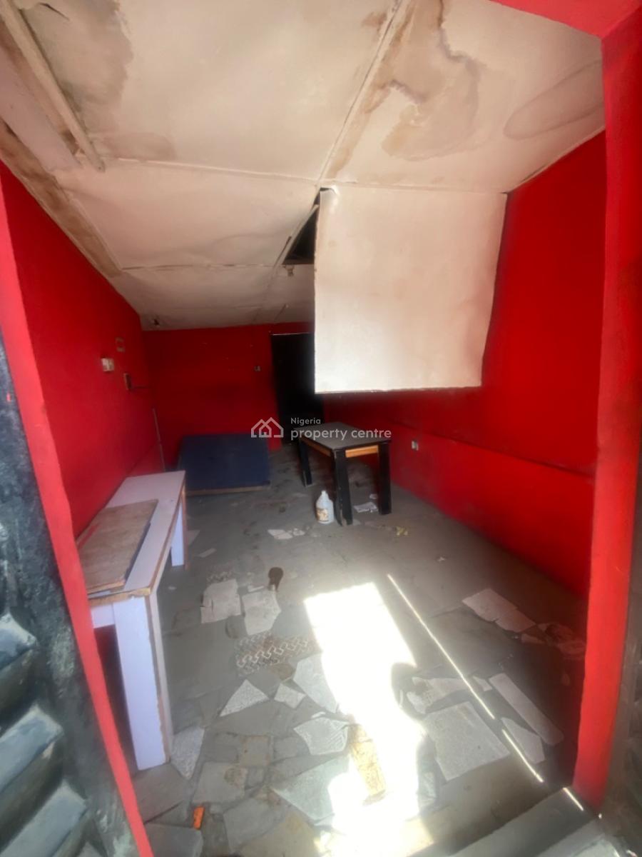 Luxuriously Spacious Shop with Excellent Finishing, 13a, Segun Street, Sangotedo, Ajah, Lagos, Shop for Rent