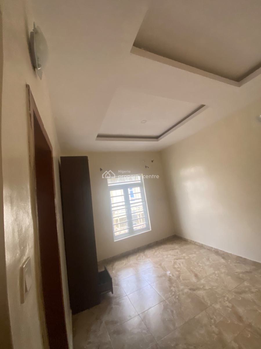 Luxuriously Spacious Standard 3bedroom  Flat with Excellent Finishing, No. 1, Dusumu Street Sangotedo, Sangotedo, Ajah, Lagos, House for Rent