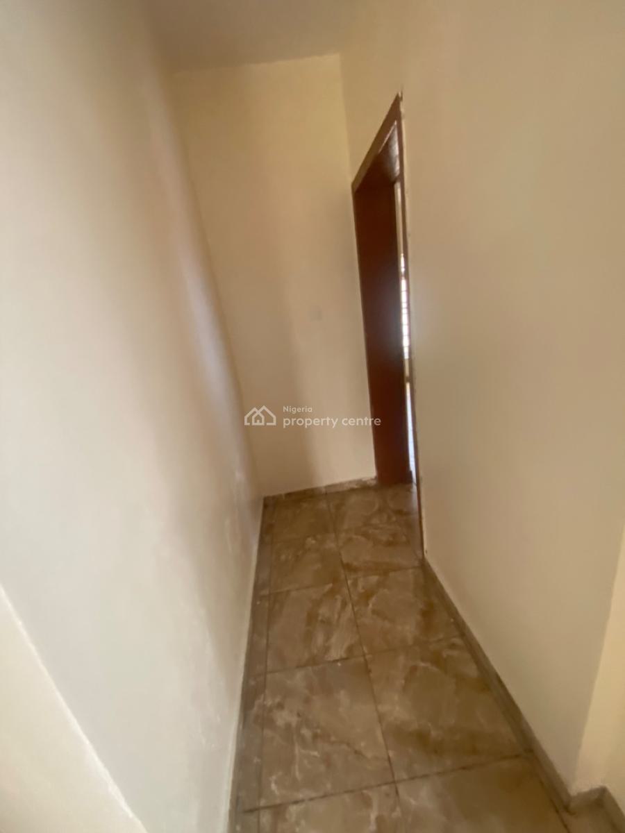 Luxuriously Spacious Standard 3bedroom  Flat with Excellent Finishing, No. 1, Dusumu Street Sangotedo, Sangotedo, Ajah, Lagos, House for Rent