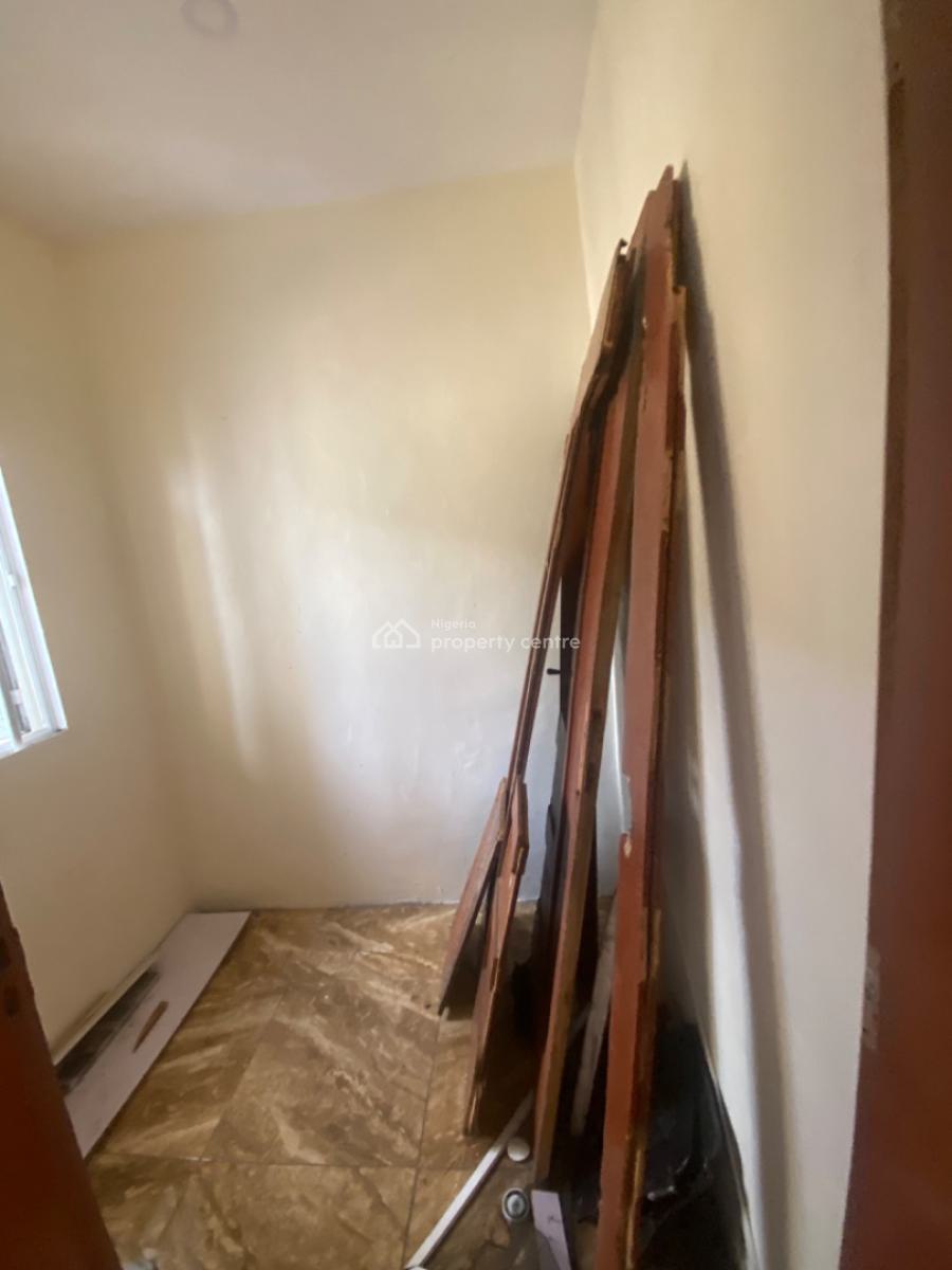 Luxuriously Spacious Standard 3bedroom  Flat with Excellent Finishing, No. 1, Dusumu Street Sangotedo, Sangotedo, Ajah, Lagos, House for Rent