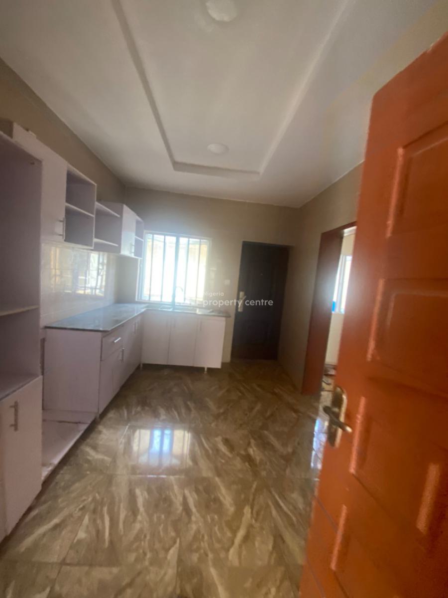 Luxuriously Spacious Standard 3bedroom  Flat with Excellent Finishing, No. 1, Dusumu Street Sangotedo, Sangotedo, Ajah, Lagos, House for Rent