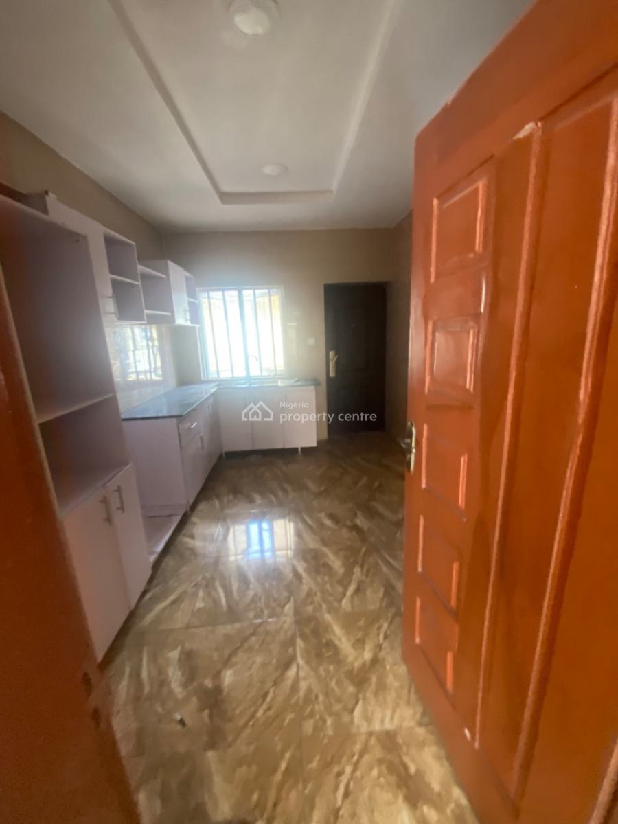 Luxuriously Spacious Standard 3bedroom  Flat with Excellent Finishing, No. 1, Dusumu Street Sangotedo, Sangotedo, Ajah, Lagos, House for Rent
