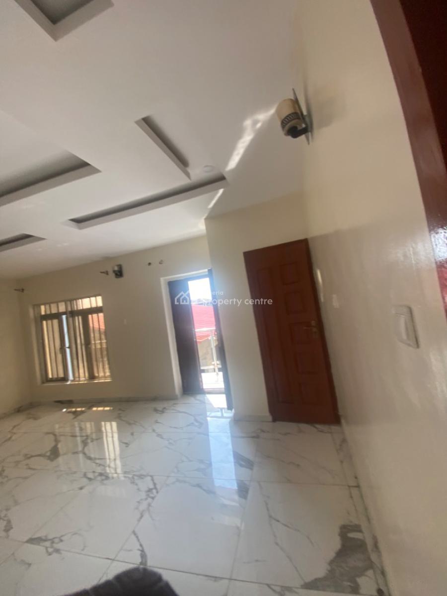 Luxuriously Spacious Standard 3bedroom  Flat with Excellent Finishing, No. 1, Dusumu Street Sangotedo, Sangotedo, Ajah, Lagos, House for Rent