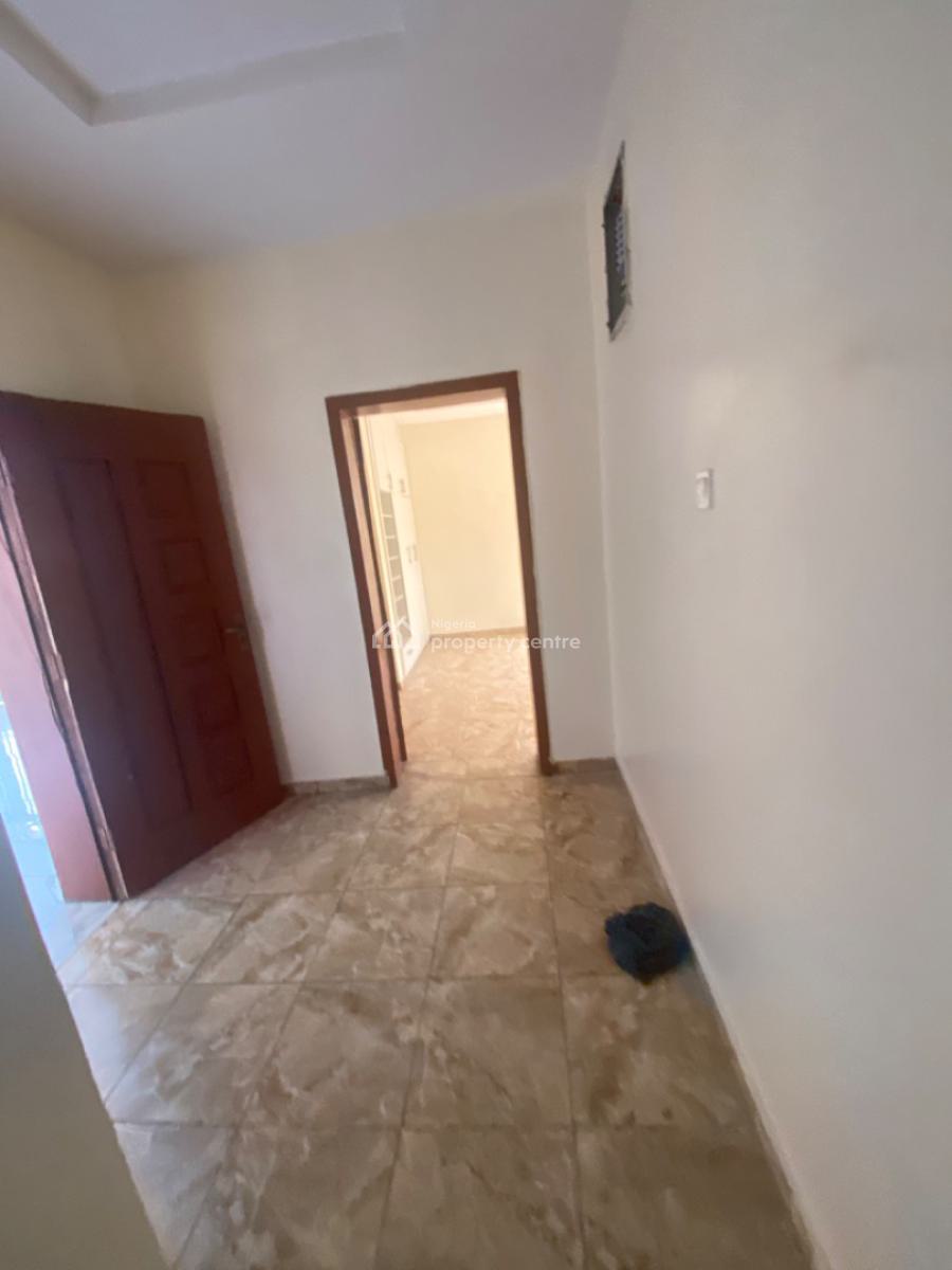 Luxuriously Spacious Standard 3bedroom  Flat with Excellent Finishing, No. 1, Dusumu Street Sangotedo, Sangotedo, Ajah, Lagos, House for Rent