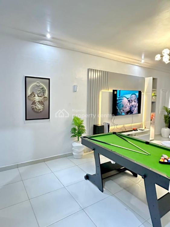 Luxury 2 Bedroom Apartment + Snooker, Ps5, Lekki Phase 1, Lekki, Lagos, Flat / Apartment Short Let