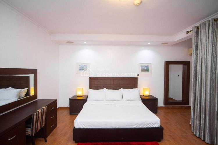 Luxury 4 Bedroom Maisonette + Gym, Pool, Off Admiralty, Lekki Phase 1, Lekki, Lagos, Flat / Apartment Short Let