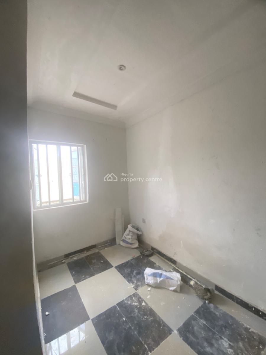 Luxuriously Spacious Mini Flat  Apartment with Excellent Finishing, No. 13, Akande Close, Sangotedo, Ajah, Lagos, Mini Flat (room and Parlour) for Rent