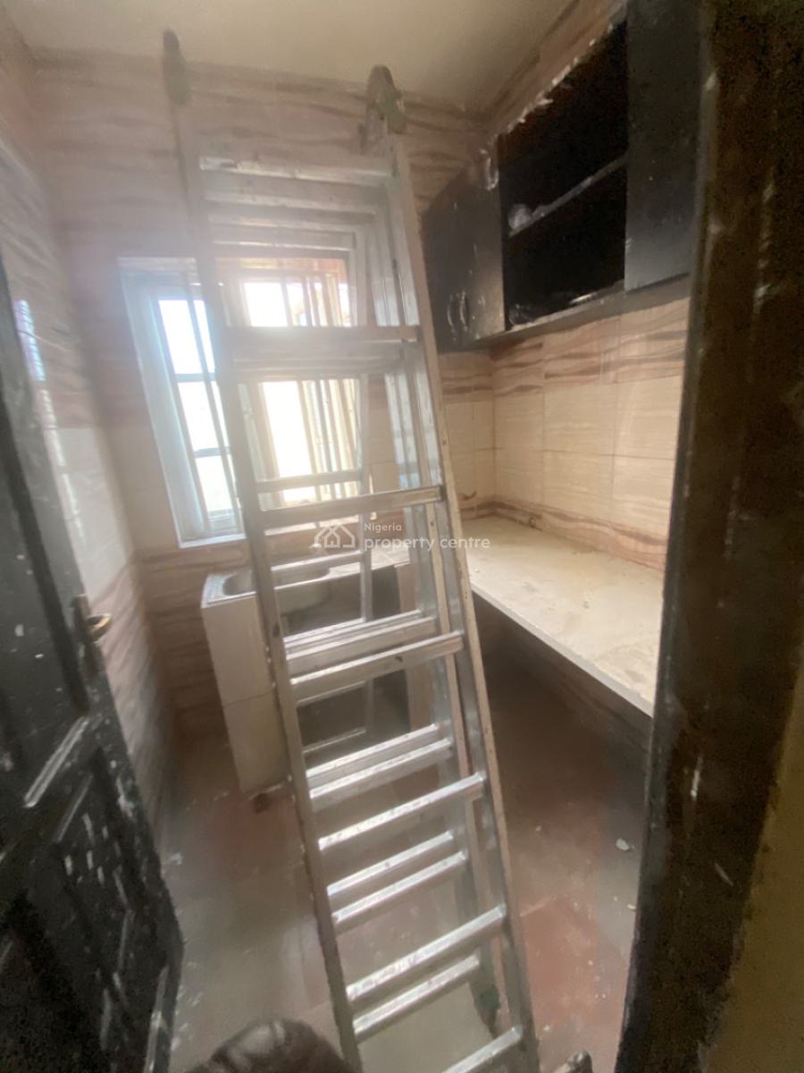 Luxuriously Spacious Mini Flat  Apartment with Excellent Finishing, No. 13, Akande Close, Sangotedo, Ajah, Lagos, Mini Flat (room and Parlour) for Rent