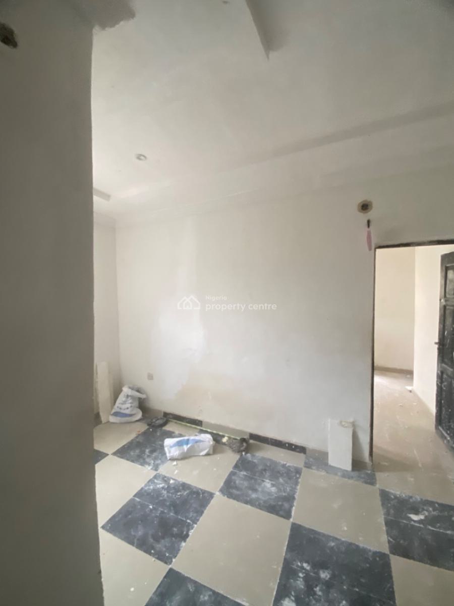 Luxuriously Spacious Mini Flat  Apartment with Excellent Finishing, No. 13, Akande Close, Sangotedo, Ajah, Lagos, Mini Flat (room and Parlour) for Rent