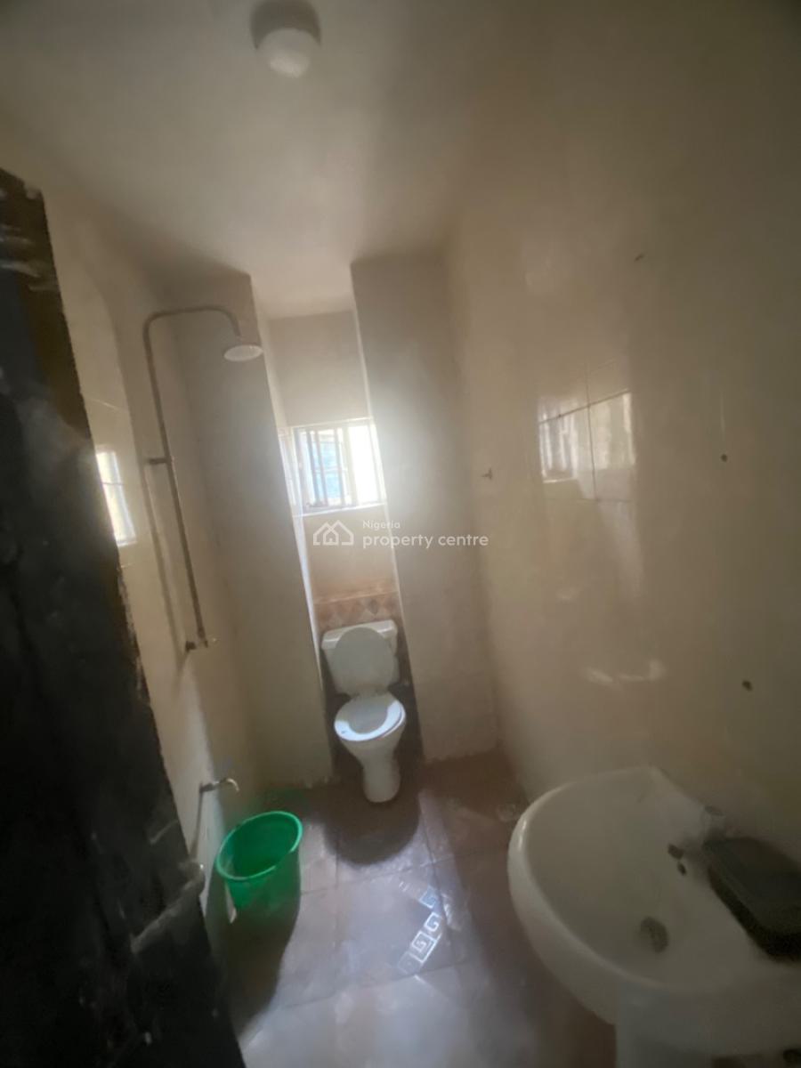 Luxuriously Spacious Mini Flat  Apartment with Excellent Finishing, No. 13, Akande Close, Sangotedo, Ajah, Lagos, Mini Flat (room and Parlour) for Rent