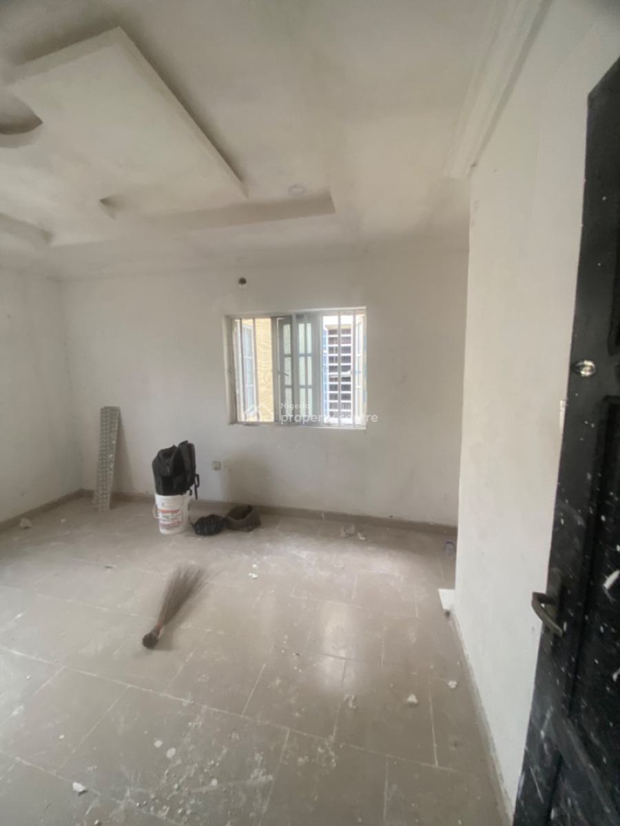 Luxuriously Spacious Mini Flat  Apartment with Excellent Finishing, No. 13, Akande Close, Sangotedo, Ajah, Lagos, Mini Flat (room and Parlour) for Rent