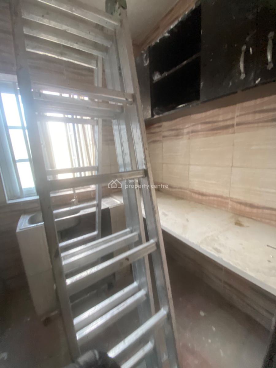 Luxuriously Spacious Mini Flat  Apartment with Excellent Finishing, No. 13, Akande Close, Sangotedo, Ajah, Lagos, Mini Flat (room and Parlour) for Rent
