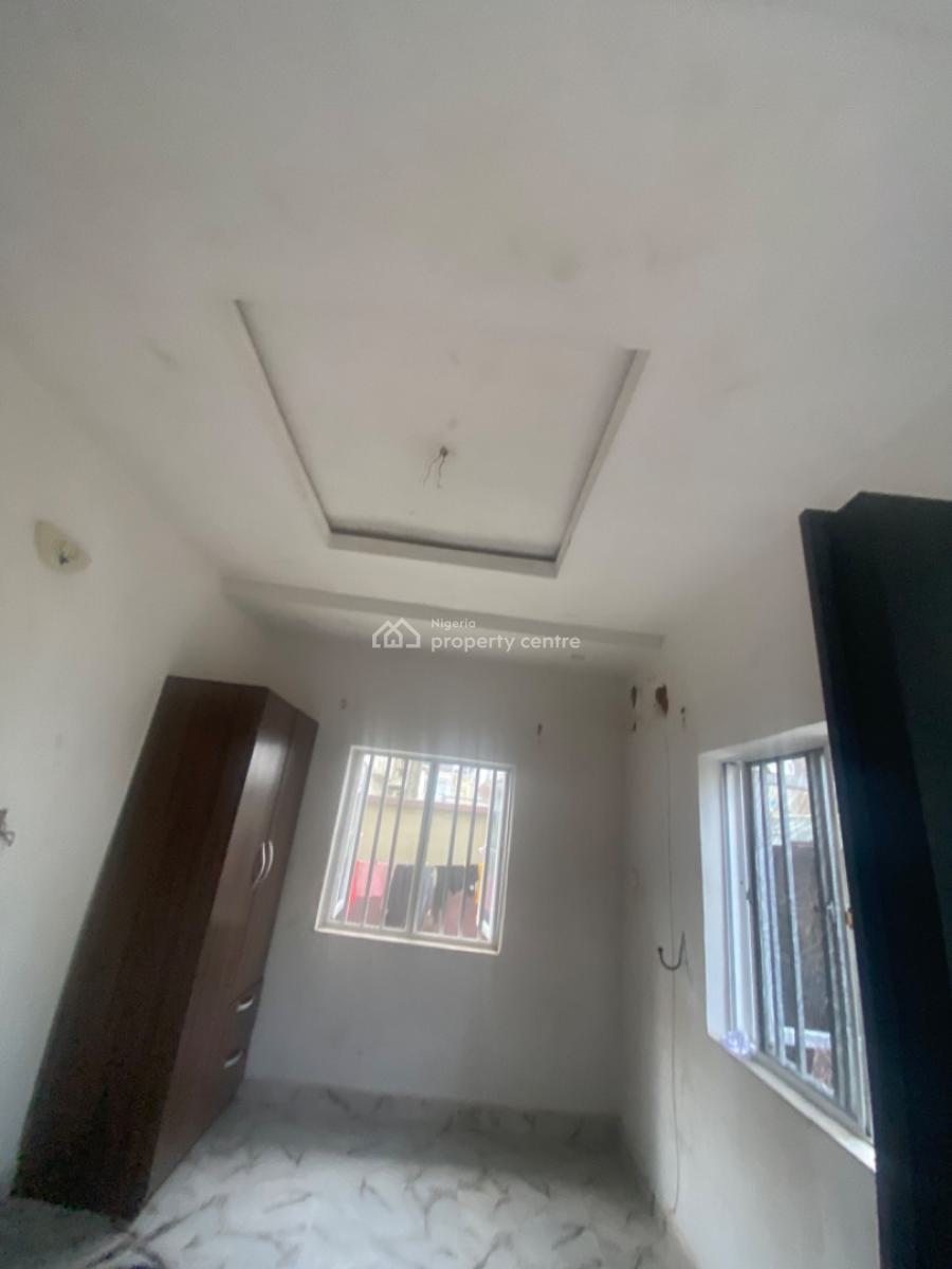 Luxuriously Spacious Self Contain  Apartment with Excellent Finishing, No. 13, Akande Close, Sangotedo, Ajah, Lagos, Self Contain (single Rooms) for Rent