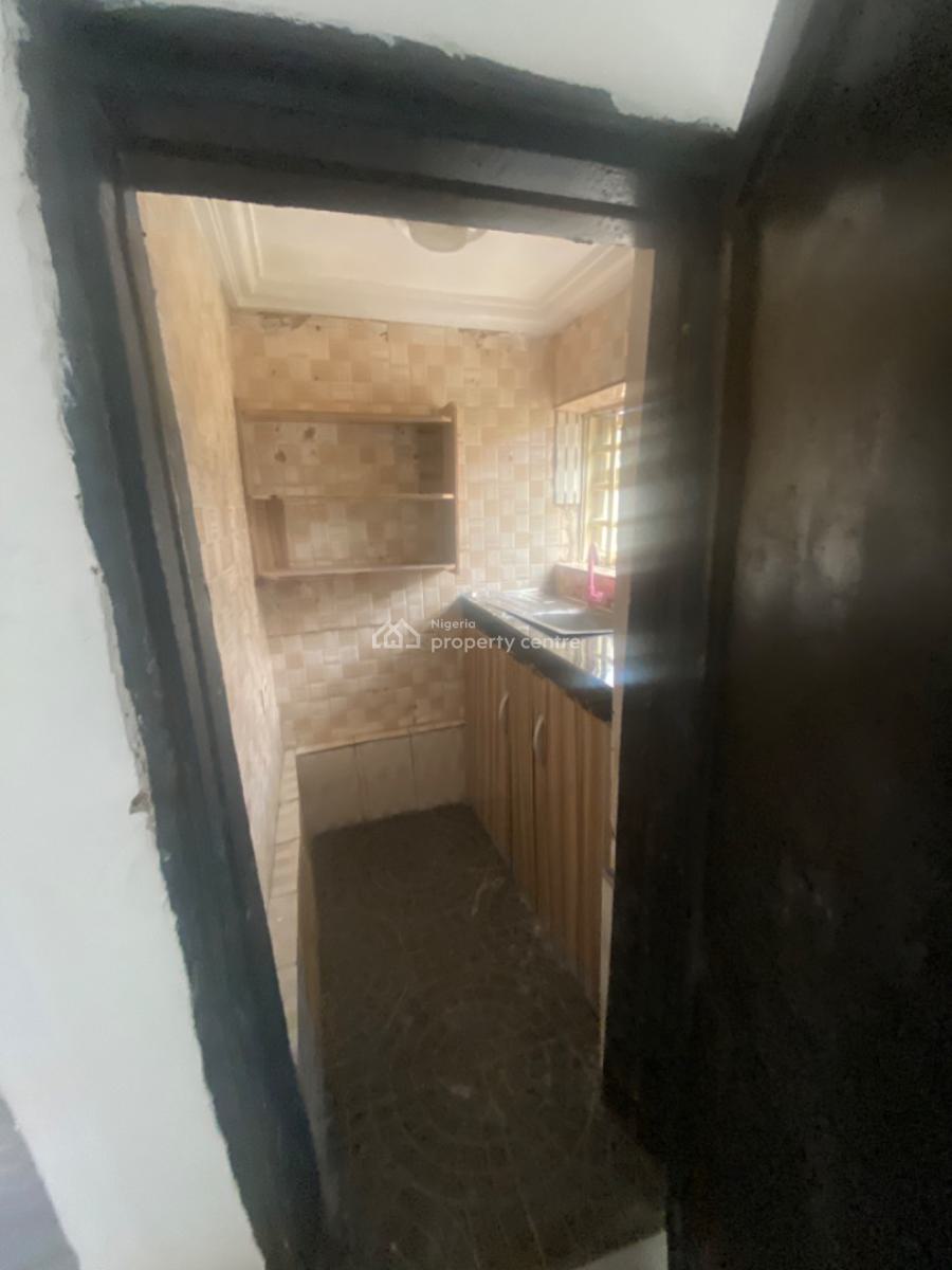 Luxuriously Spacious Bran Mini Flat Apartment with Excellent Finishing, No. 13, Akande Close, Sangotedo, Ajah, Lagos, Mini Flat (room and Parlour) for Rent