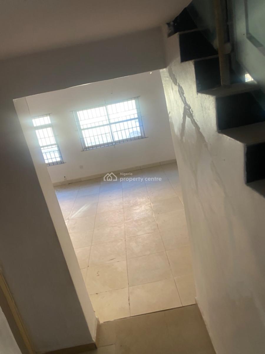 Luxuriously Spacious Sharp 2bedroom Duplex Terrace, No. 13, Akande Close Sangotedo, Sangotedo, Ajah, Lagos, Terraced Duplex for Rent