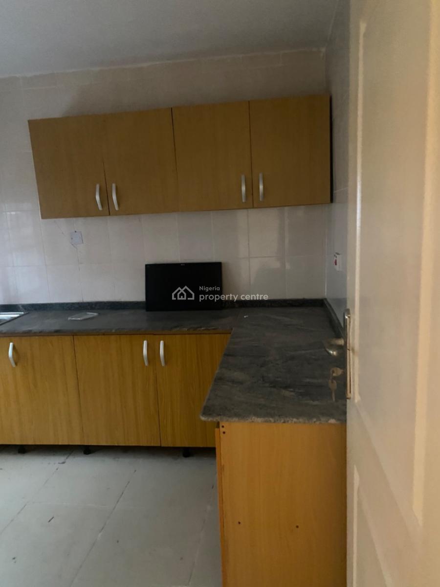 Luxuriously Spacious Sharp 2bedroom Duplex Terrace, No. 13, Akande Close Sangotedo, Sangotedo, Ajah, Lagos, Terraced Duplex for Rent