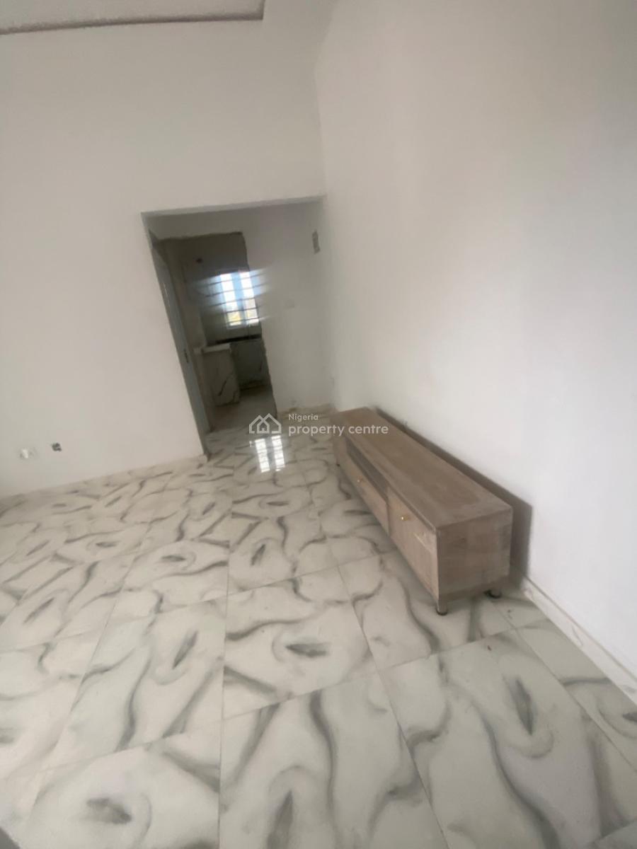 Luxuriously Spacious Sharp 2bedroom Flat, No. 13, Akande Close Sangotedo, Sangotedo, Ajah, Lagos, House for Rent