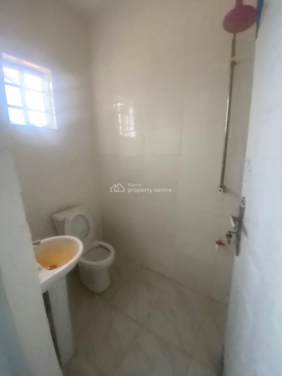 Luxuriously Spacious Sharp 2bedroom Flat, No. 13, Akande Close Sangotedo, Sangotedo, Ajah, Lagos, House for Rent