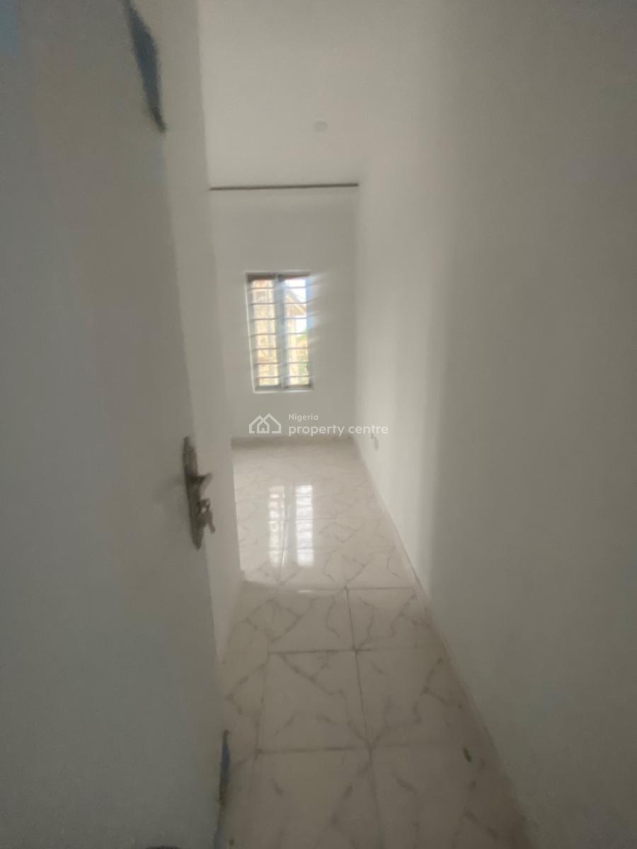 Luxuriously Spacious Sharp 2bedroom Flat, No. 13, Akande Close Sangotedo, Sangotedo, Ajah, Lagos, House for Rent