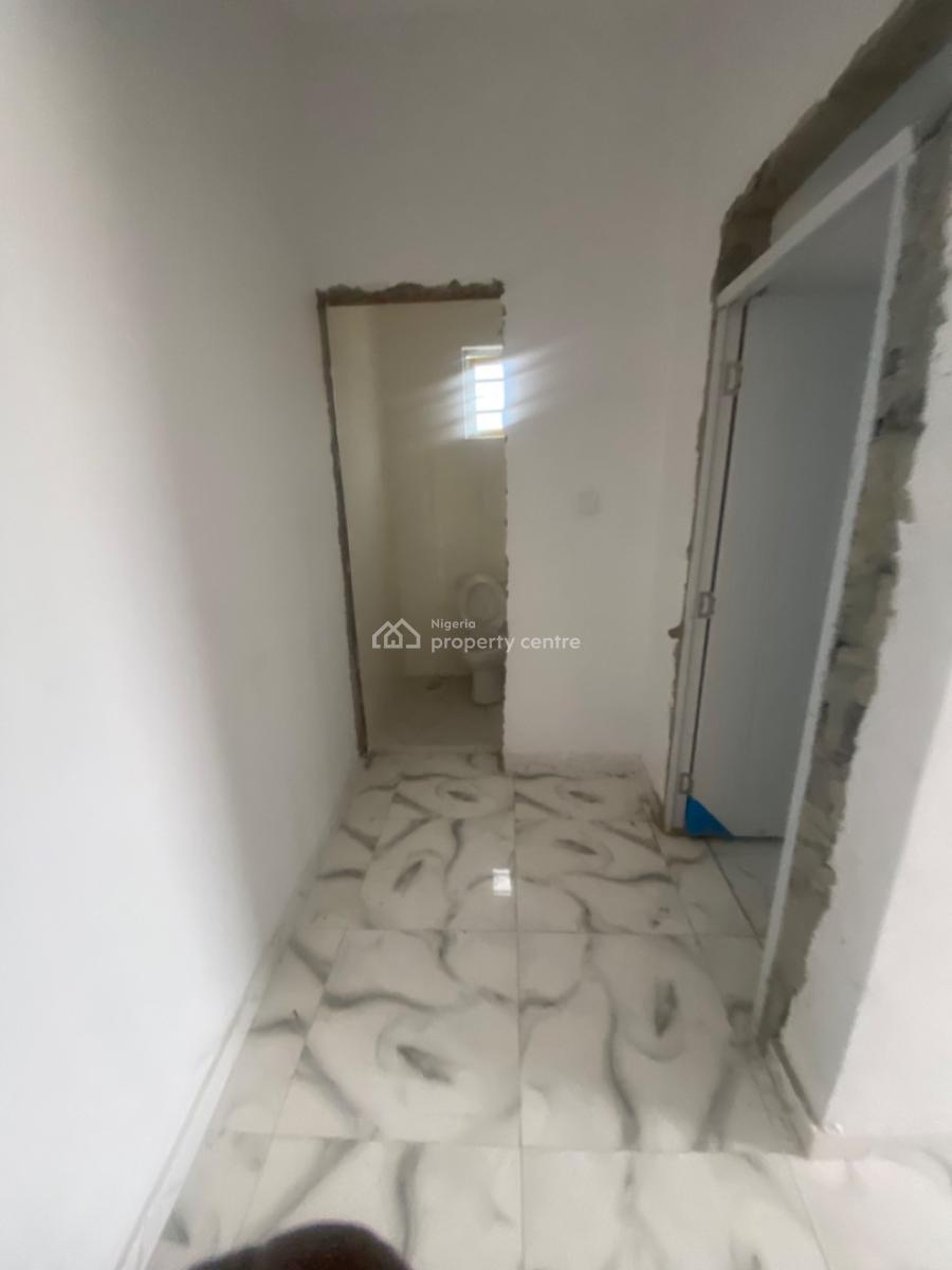 Luxuriously Spacious Sharp 2bedroom Flat, No. 13, Akande Close Sangotedo, Sangotedo, Ajah, Lagos, House for Rent