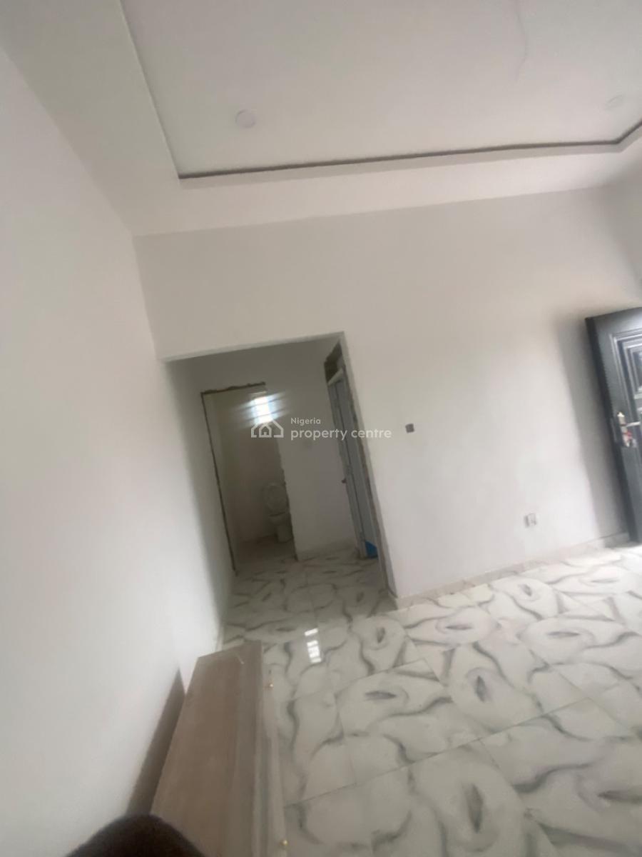 Luxuriously Spacious Sharp 2bedroom Flat, No. 13, Akande Close Sangotedo, Sangotedo, Ajah, Lagos, House for Rent